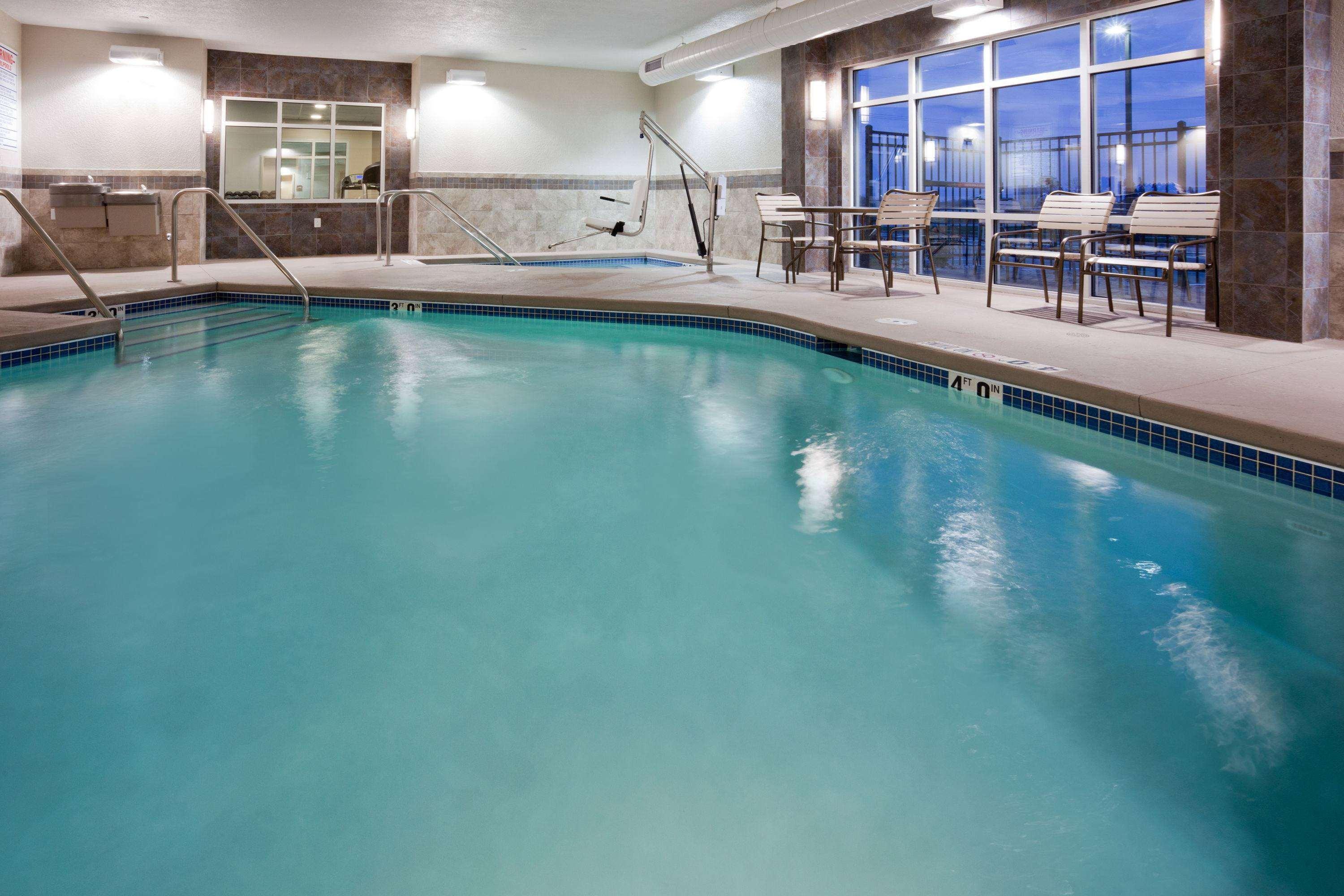 Americinn By Wyndham Waupun Exterior photo